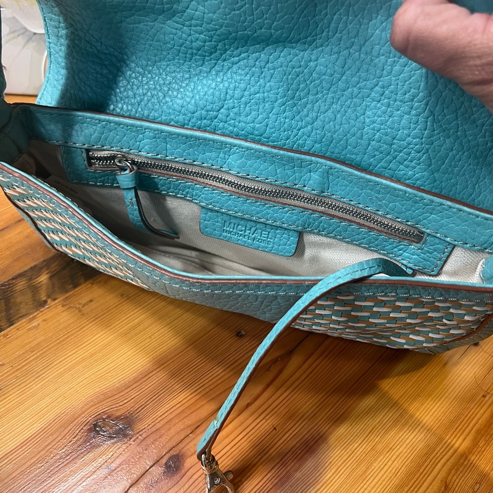 Michael kors  teal/turquoise shoulder bag - Picture 6 of 15